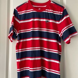NWT Nike Tee